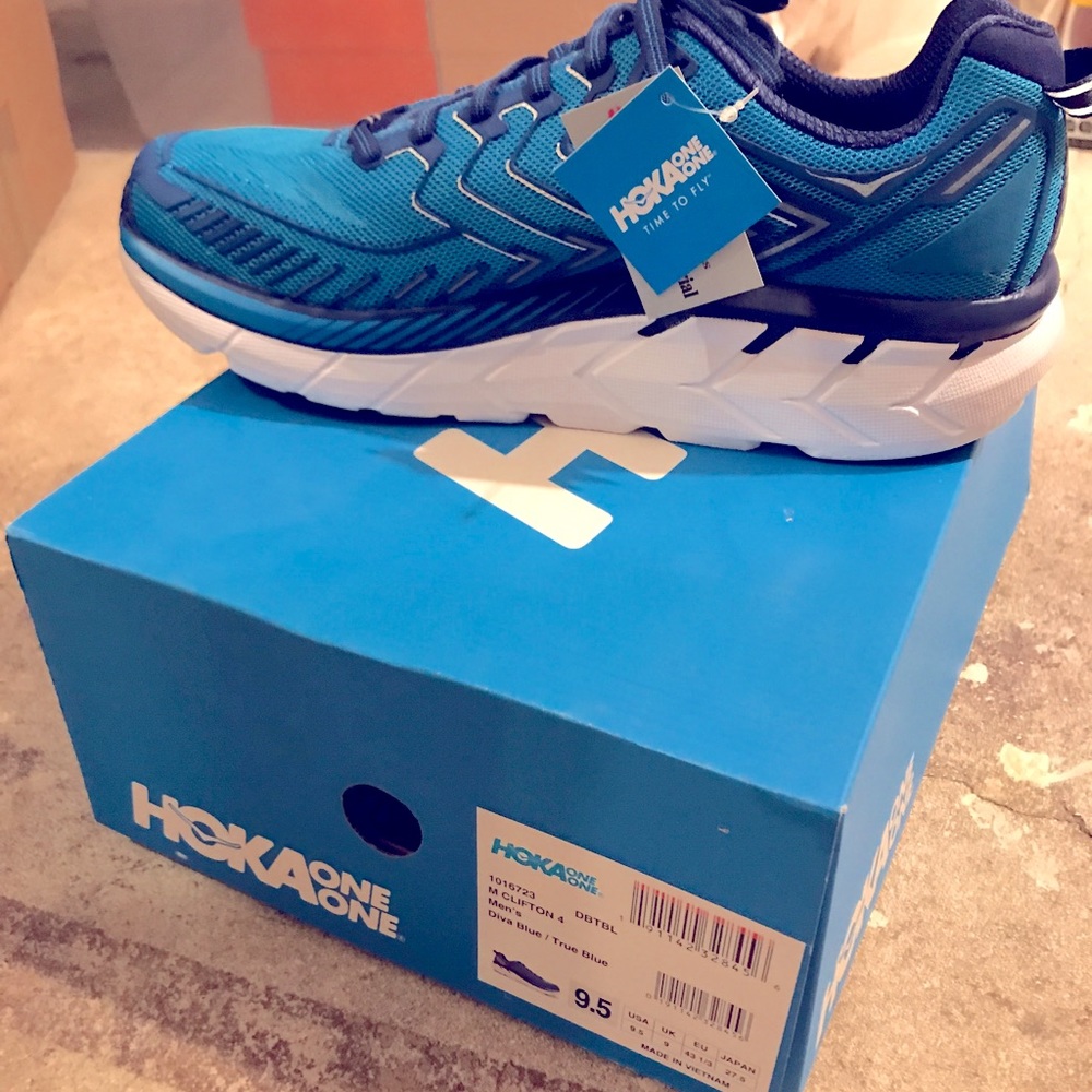 Hoka Oneone Men’s Clifton 4 Running Shoes NIB